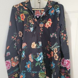 Lady's floral design hooded top